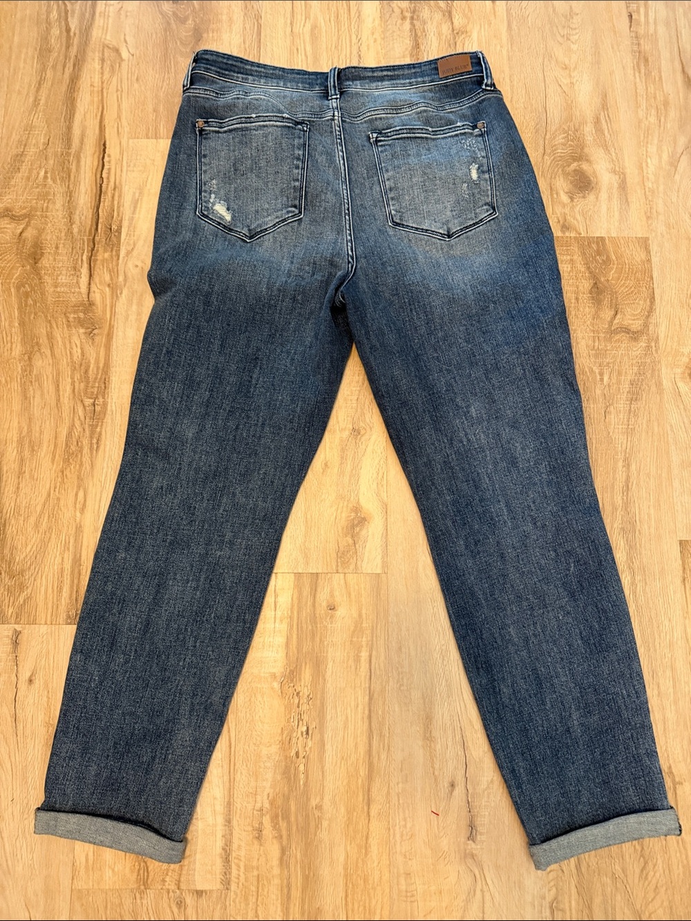 Judy Blue Medium Wash Distressed Boyfriend Jeans, Size 13/31 - Picture 4 of 4